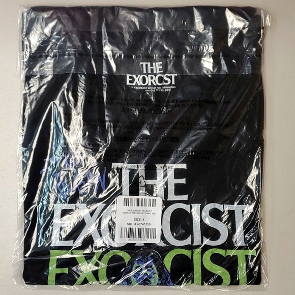 ❤️NWT VINTAGE TORRID TEE - THE EXORCIST MOVIE REGAN DISTRESSED TUNIC GOTHIC - Picture 13 of 14